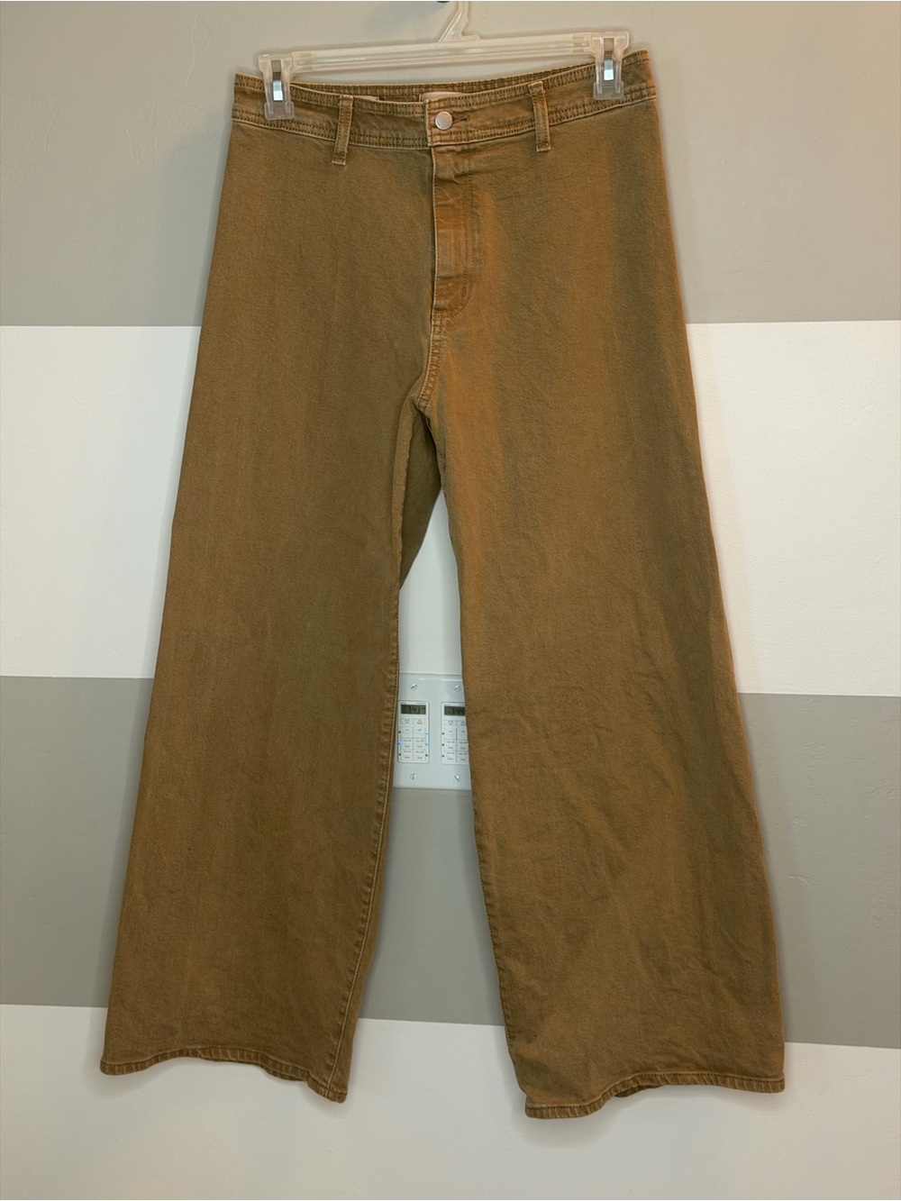 Universal Thread women’s Tan Sailor Wide-Leg jeans sz 10